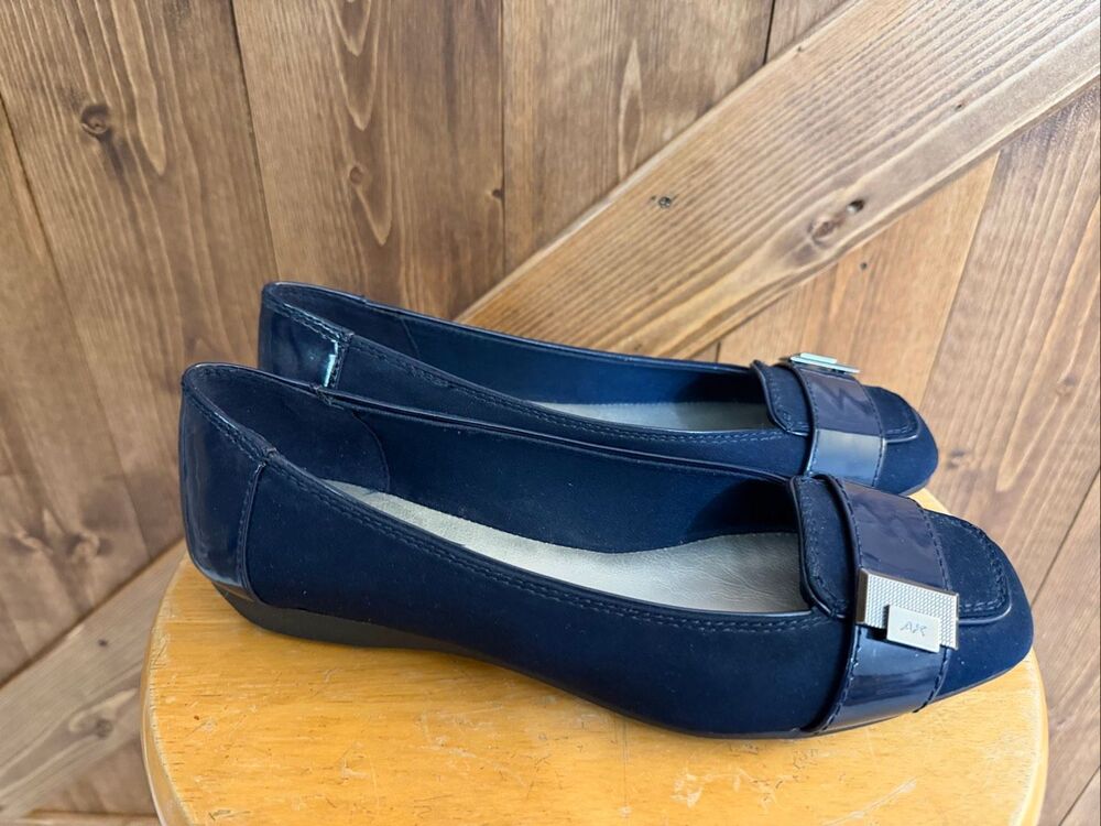 Anne Klein Women’s Navy Blue Ballet Flats Size 7.5